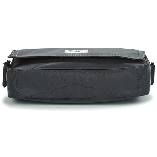 Calvin Klein Jeans - SPORT ESSENTIALS F CAMERABAG29 W - Image 4